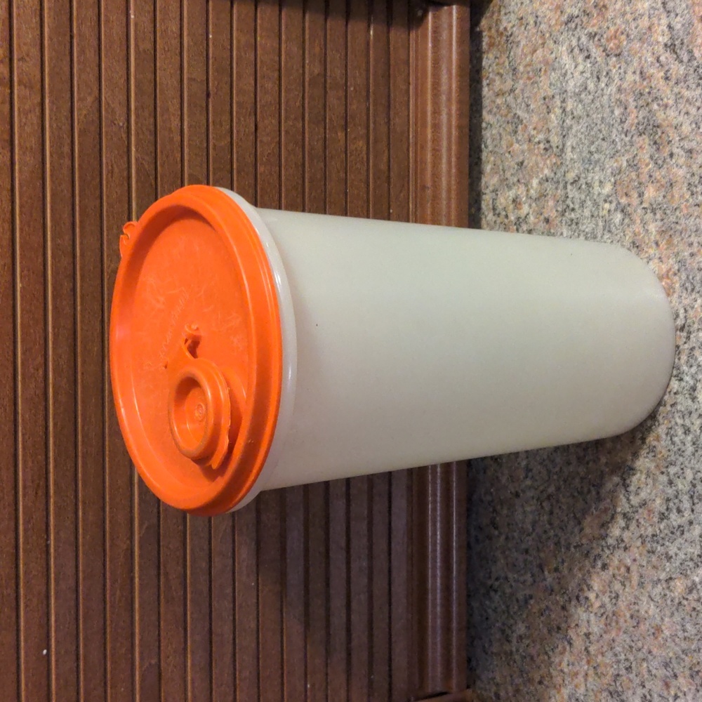 Vintage Tupperware Handolier Container 48 ounces